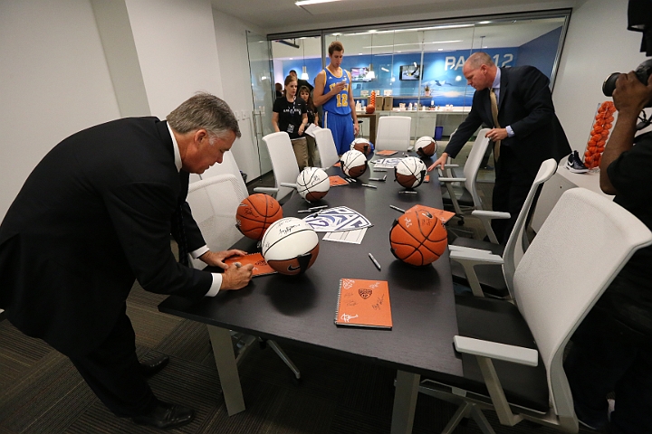 2012 Pac-12 BBall Media-010.JPG - 2012 Pac-12 Basketball Media Day, November 1, 2012, held at the Pac-12 studios, San Francisco, CA.